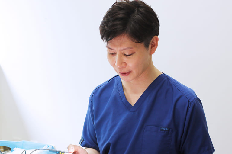 メスを使う脱脂術と同等の効果